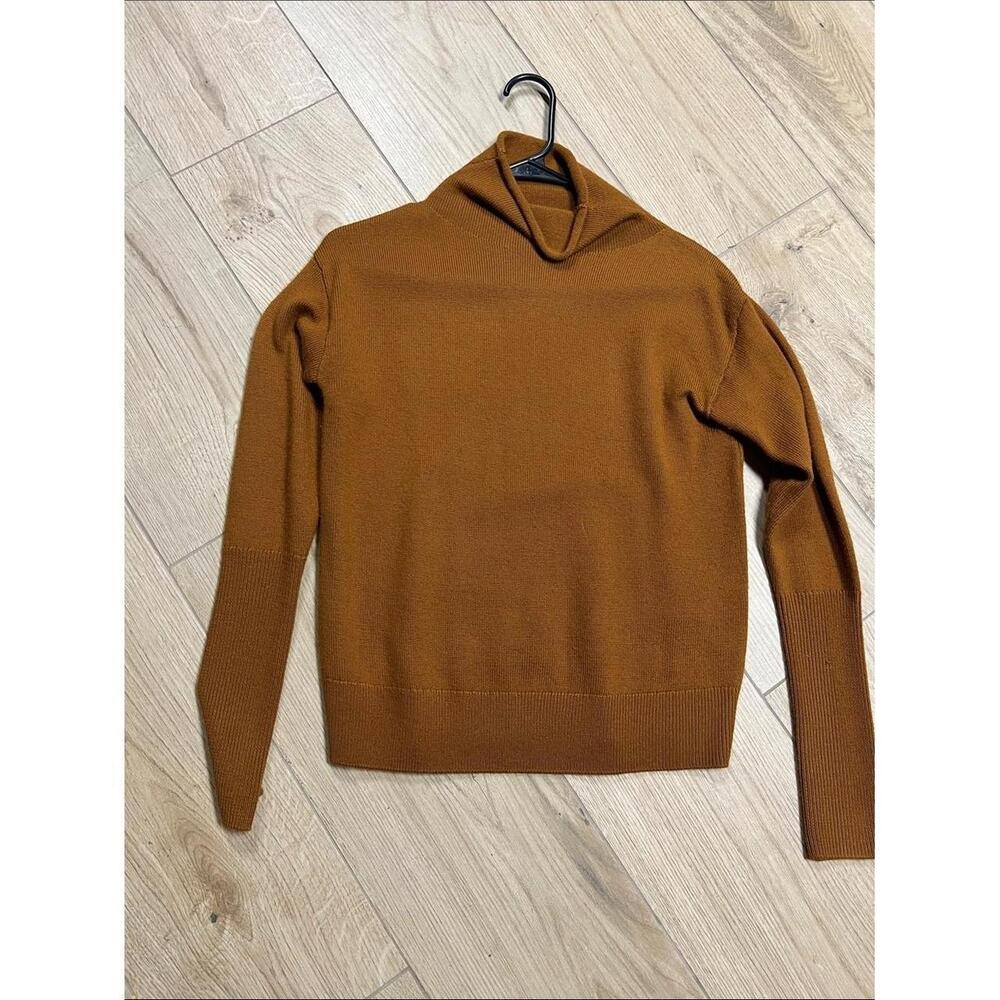 Aritzia Wilfred wool mock neck long sleeve sweater